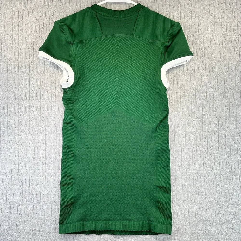 Adidas new with out tags Woven Tech Fit Football Jersey Men sports shirt Size (M